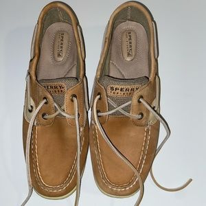 Women’s Sperry Boat shoes Size 9M